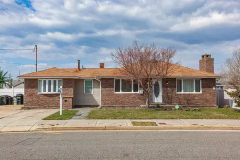2141 Kuehnle Ave, Atlantic City, NJ 08401