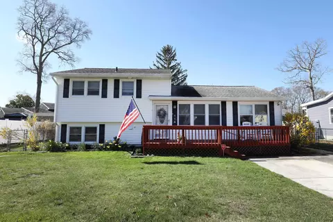 114 Willow Dr, North Cape May, NJ 08204