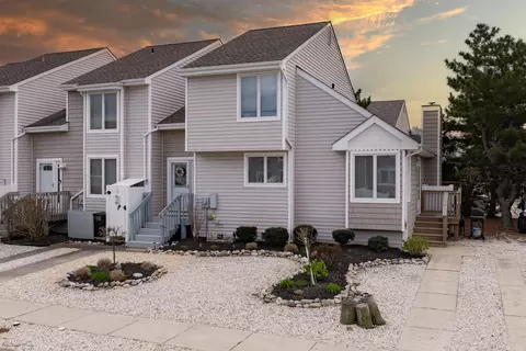 118 E Austin Ave #118, Wildwood Crest, NJ 08260