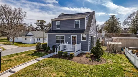 118 Rhode Island Ave, Somers Point, NJ 08244