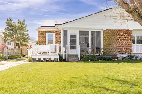 1202 Illinois Ave, Cape May, NJ 08204
