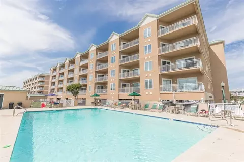 301 E Rochester Ave #402, Wildwood Crest, NJ 08260