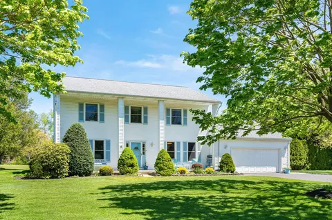 4 Whippoorwill Ln, Cape May Court House, NJ 08210