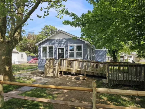 6 N 8th St, Del Haven, NJ 08251