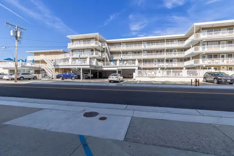 8401 Atlantic Ave #400, Wildwood Crest, NJ 08260