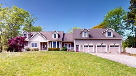 8 Saddlewood Dr, Cape May Court House, NJ 08210