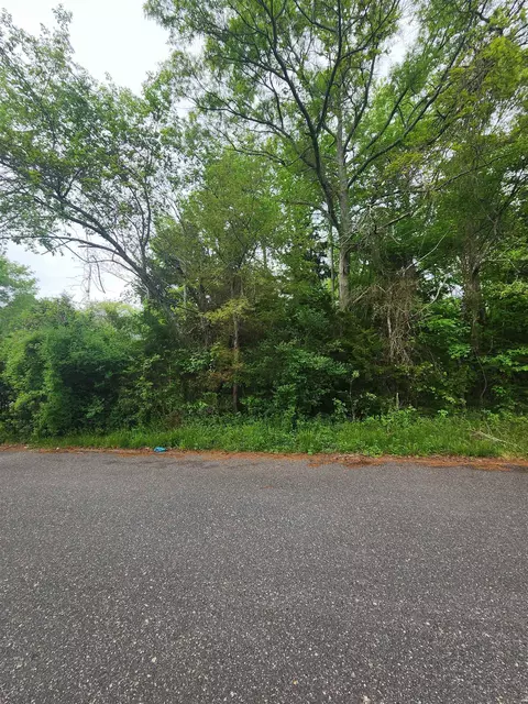 104 E Anna St, Whitesboro, NJ 08210