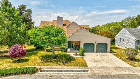 2 Newport Dr, Cape May, NJ 08204