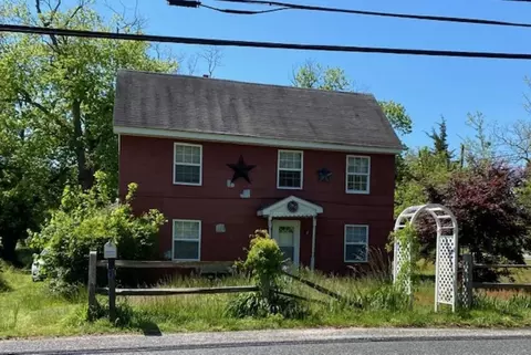 17 William St, Cape May Court House, NJ 08210