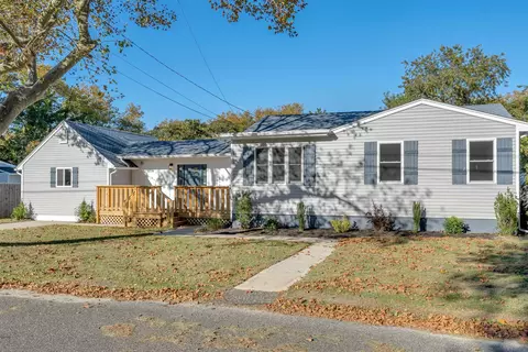 104 Geneva Ave, Del Haven, NJ 08251