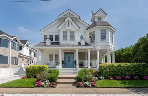 95 E 11th St, Avalon, NJ 08202
