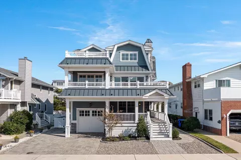 43 E 26th St, Avalon, NJ 08202