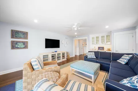 Living - 43 E 26th St, Avalon, NJ 08202 photo 6 of 7