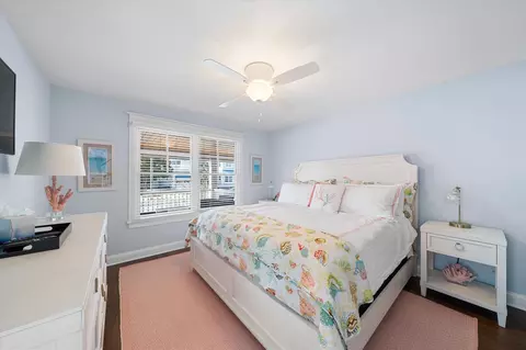 Bedroom - 43 E 26th St, Avalon, NJ 08202 photo 2 of 9