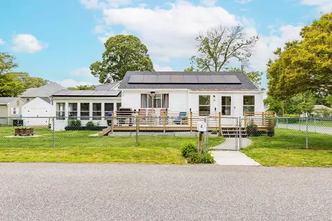 28 Bayberry Rd, Villas, NJ 08251