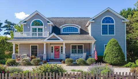 512 Mistletoe Rd, Cape May Beach, NJ 08251