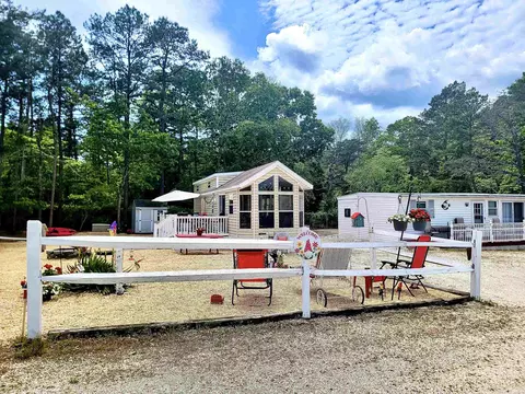 561 Corsons Tavern Rd #L-8, Ocean View, NJ 08230