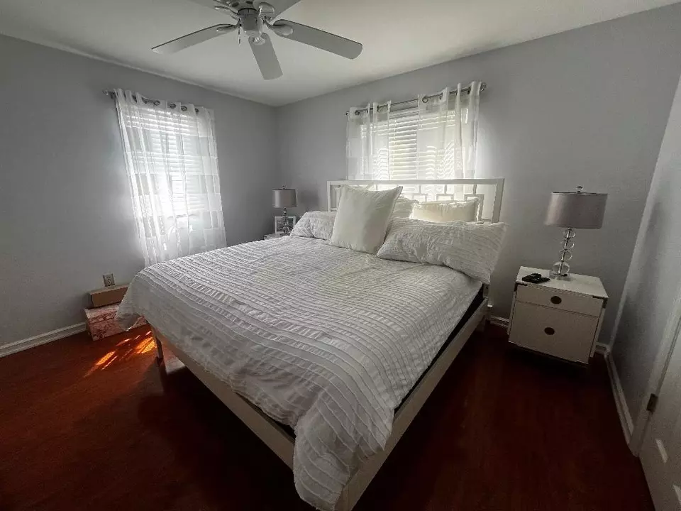 Bedroom - 7908 Landis Ave, Sea Isle City, NJ 08243 photo 2 of 3
