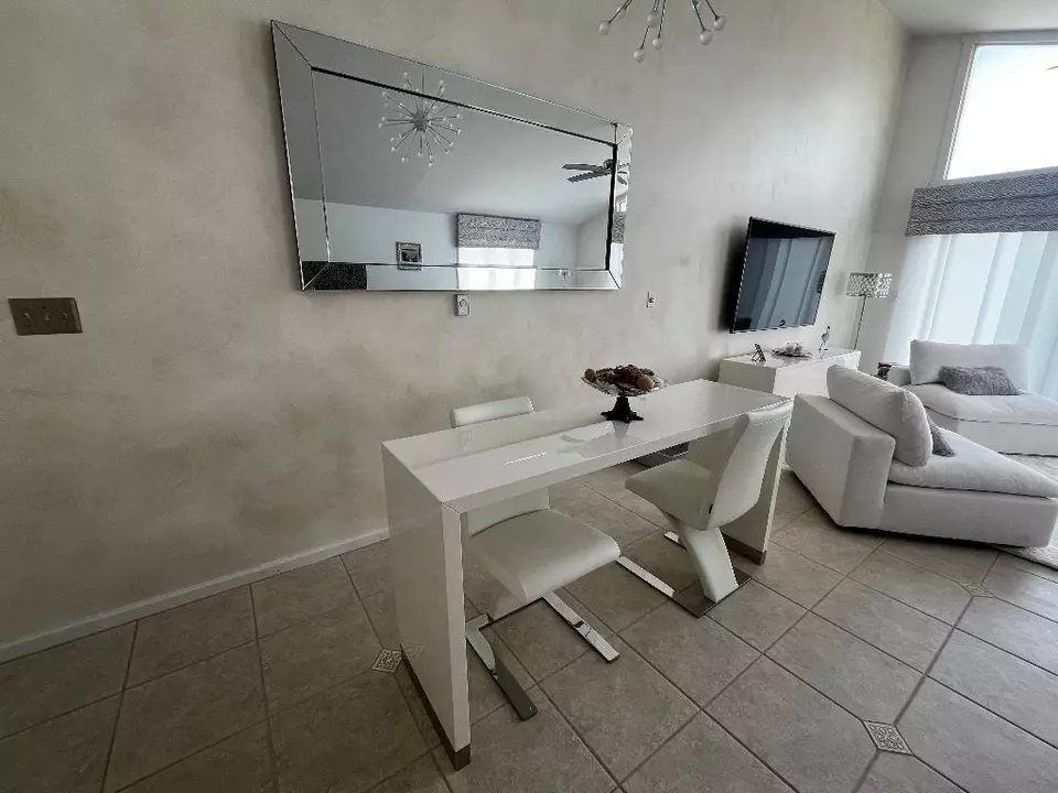 Dining - 7908 Landis Ave, Sea Isle City, NJ 08243 photo 1 of 1