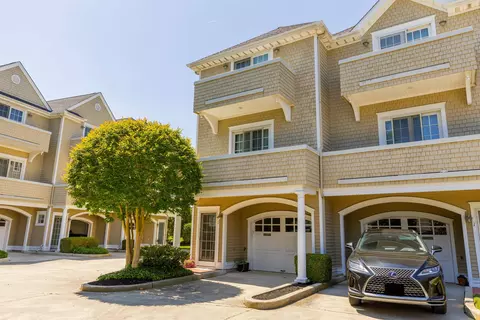936 Lafayette St #2, Cape May, NJ 08204