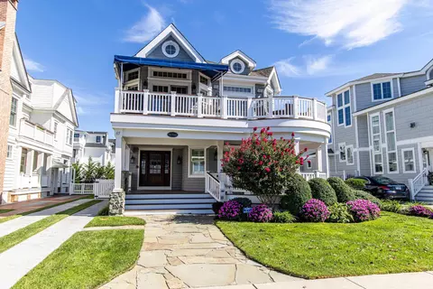 65 E 17th St, Avalon, NJ 08202