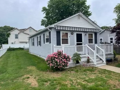 95 Arbor Rd, Villas, NJ 08251