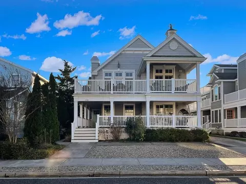 138 20th St, Avalon, NJ 08202