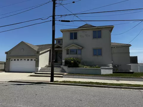 761 W Poplar Ave, West Wildwood, NJ 08260