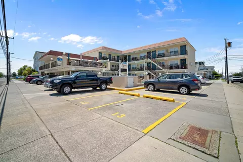 1800 Atlantic Ave #204, North Wildwood, NJ 08260