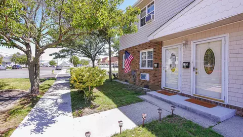 115 Allen Dr #A & B, North Wildwood, NJ 08260