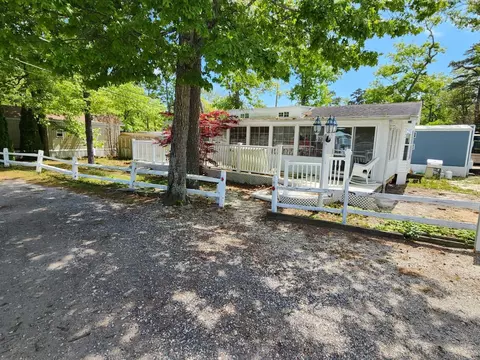 561 Corson Tavern #87, Ocean View, NJ 08230