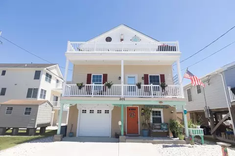 201 Neptune Ave, West Wildwood, NJ 08260
