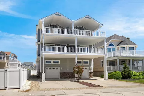 25 46th St #WEST, Sea Isle City, NJ 08243