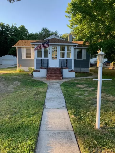 611 Breakwater Rd, Erma, NJ 08204
