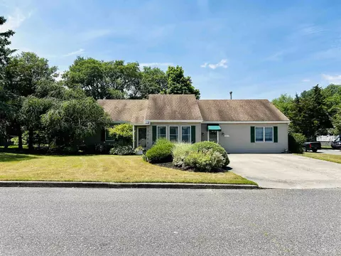 38 Barbers Ln, Dennis, NJ 08210