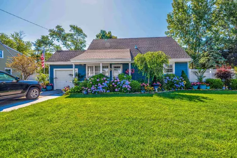 118 Elliott Rd, North Cape May, NJ 08204