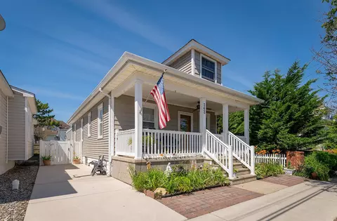 142 W Morning Glory Rd, Wildwood Crest, NJ 08260