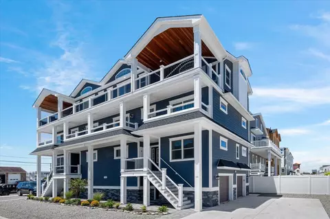 205 40th St #NORTH, Sea Isle City, NJ 08243