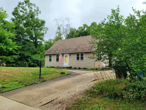 86 Sunny Ln, Dennis, NJ 08210