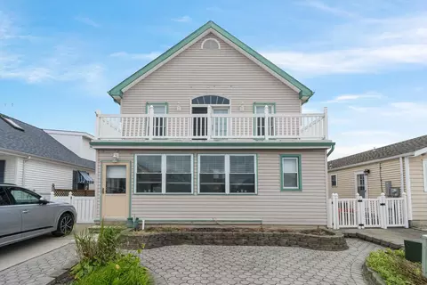 116 W Charleston Ave, Wildwood Crest, NJ 08260