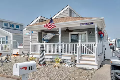 115 W Trenton Ave, Wildwood Crest, NJ 08260