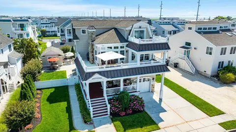 274 64th St, Avalon, NJ 08202