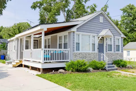 148 E Bates Ave, Villas, NJ 08251