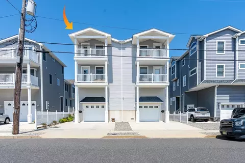 237 W 36th St #WEST, Sea Isle City, NJ 08243