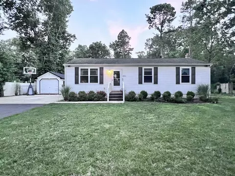 1801 Highland Rd, Williamstown, NJ 08094