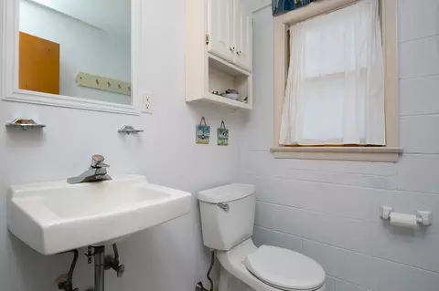 Bath - 238 68th St, Avalon, NJ 08202 photo 2 of 2