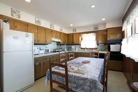 Kitchen - 238 68th St, Avalon, NJ 08202 photo 2 of 3