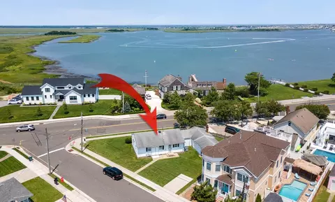 8103 Bayview Ave, Wildwood Crest, NJ 08260