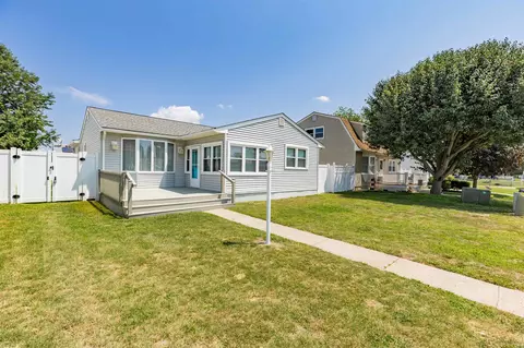 205 Beechwood Ave, Villas, NJ 08251