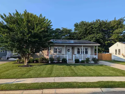311 Suzanne Ave, North Cape May, NJ 08204